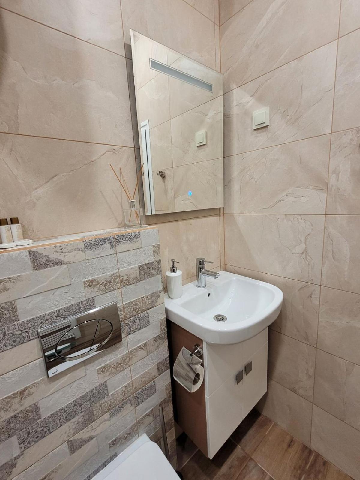 The House - Central Boutique Apartments Кюстендил Экстерьер фото