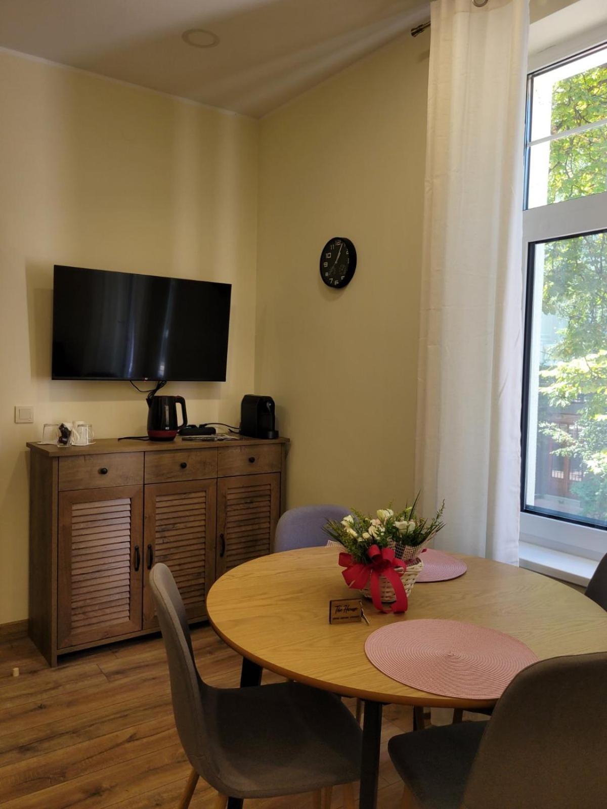 The House - Central Boutique Apartments Кюстендил Экстерьер фото