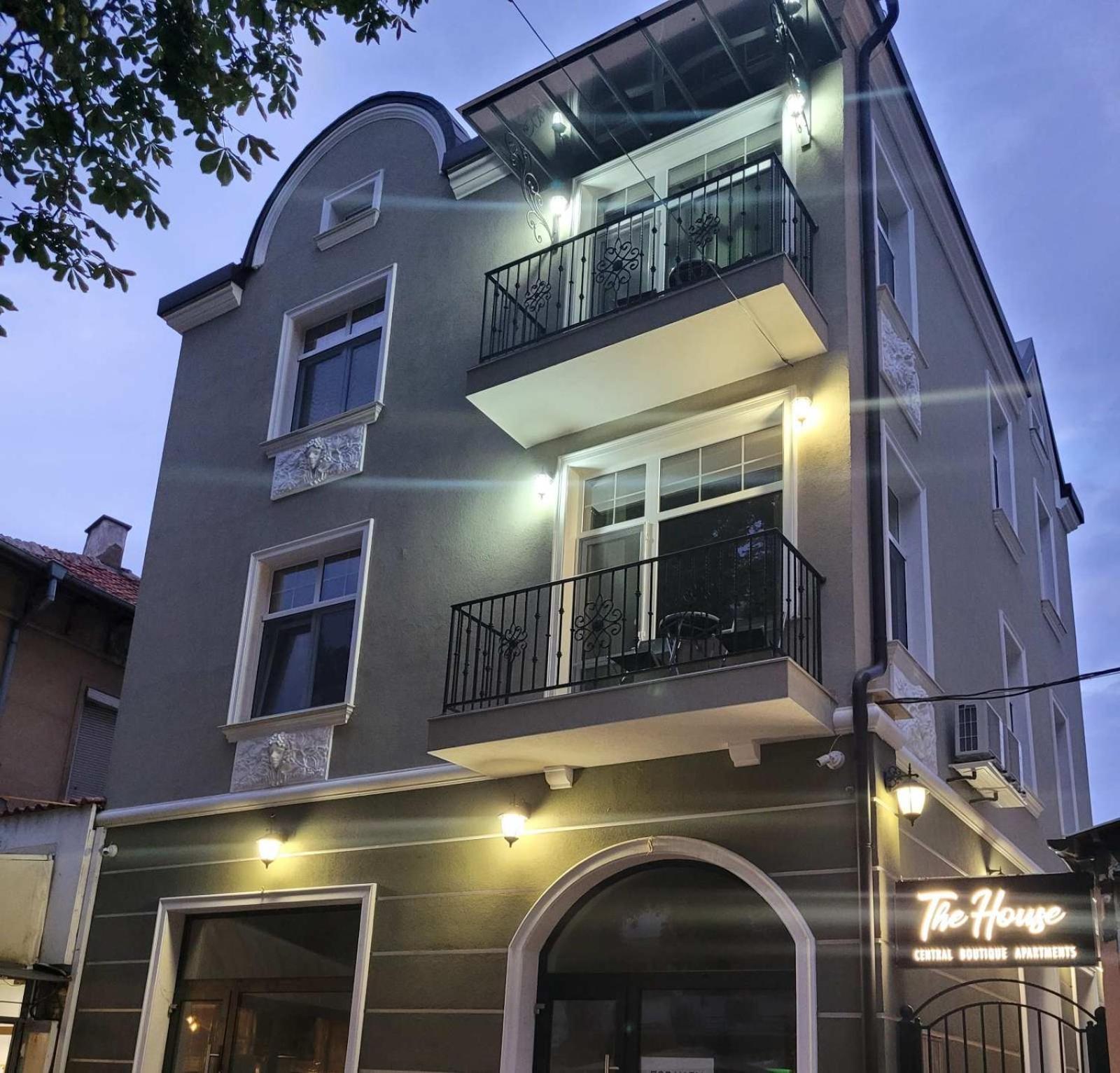 The House - Central Boutique Apartments Кюстендил Экстерьер фото